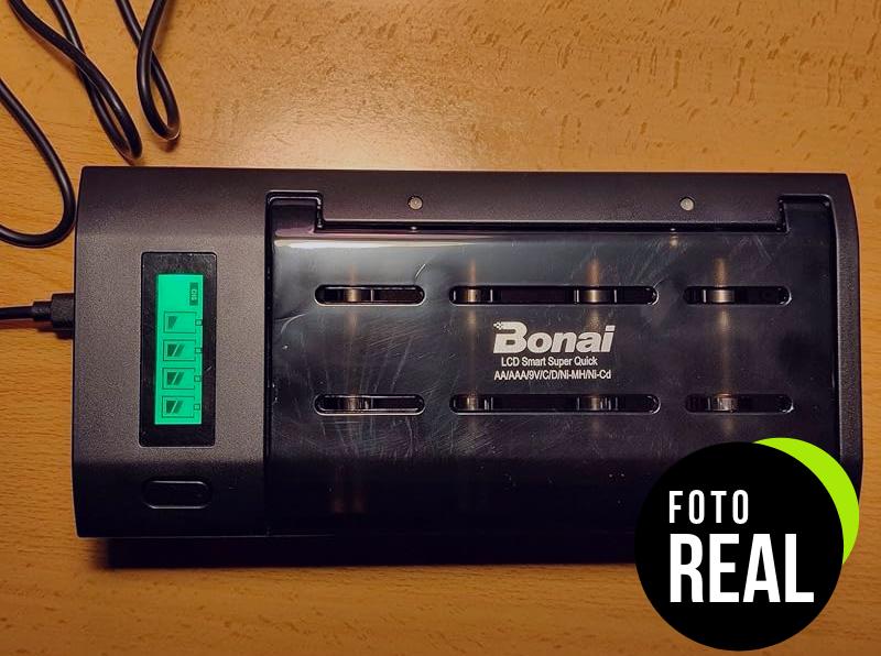 cargador-bonai-pilas-recargables-lcd-foto-2