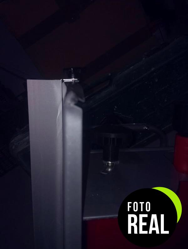 einhell-sierra-circular-mesa-roja-800w-foto-2