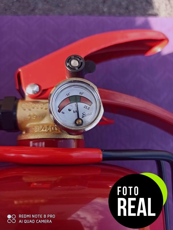 extintor-polvo-smartwares-2kg-fex-15122-foto-2