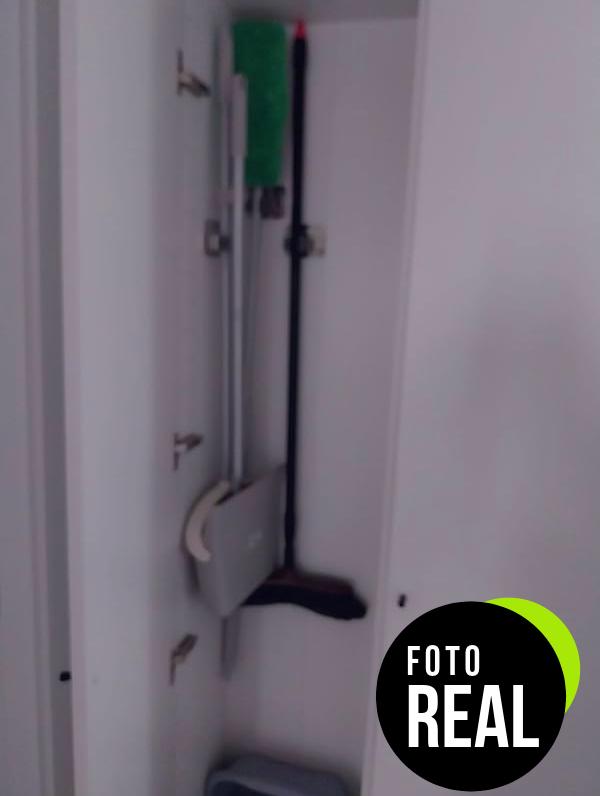 homeasy-soporte-escobas-negro-adhesivos-foto-1
