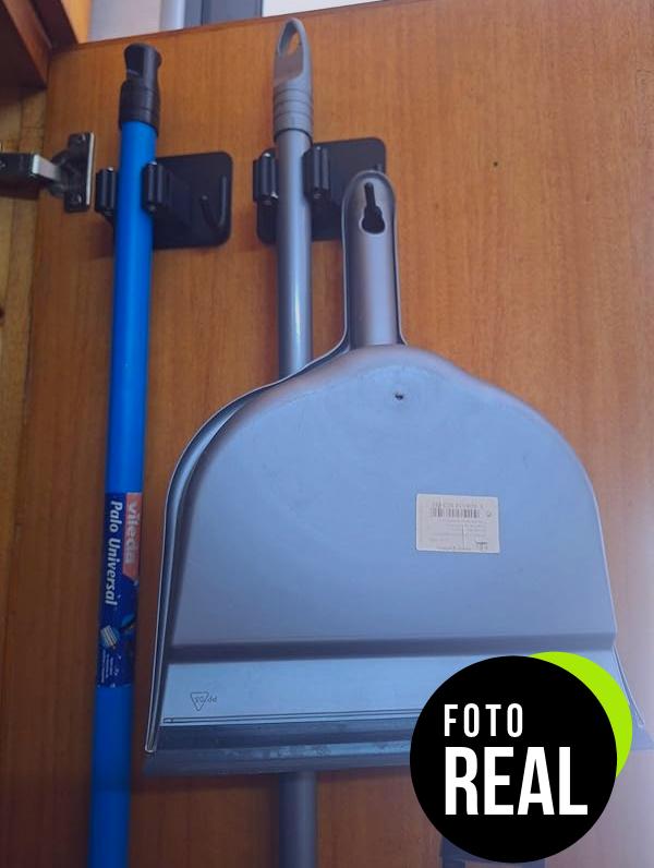 homeasy-soporte-escobas-negro-adhesivos-foto-2