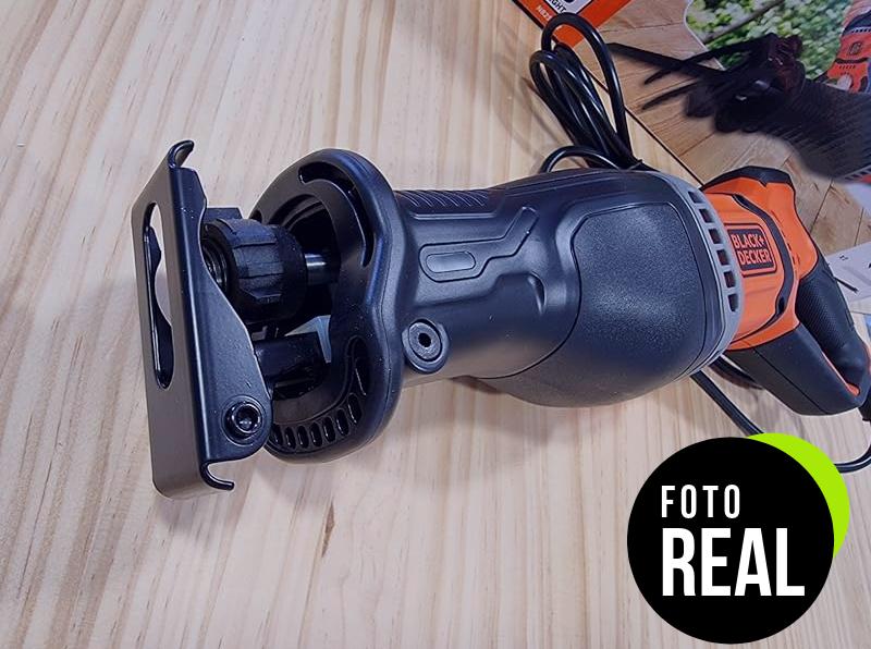 sierra-sable-blackdecker-bes301-750w-foto-3