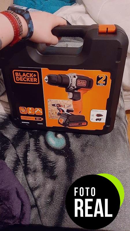 taladro-percutor-blackdecker-18v-bcd003c2k-foto-2
