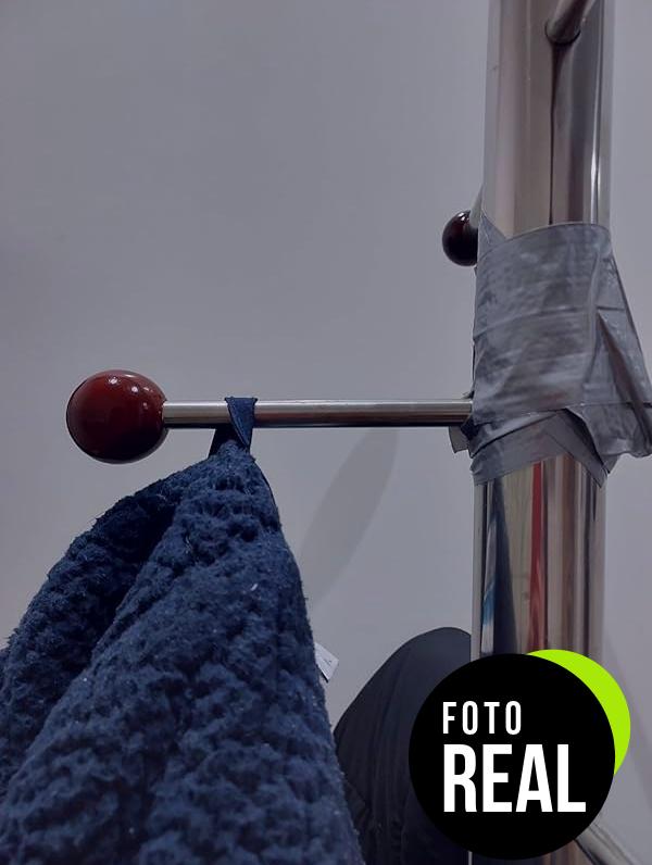 tesa-cinta-adhesiva-negra-10m-extra-power-foto-2