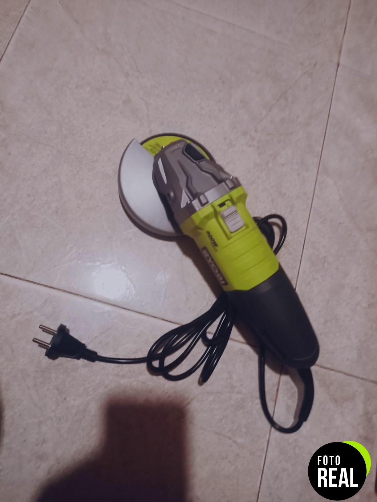 ryobi-amoladora-angular-800w-rag800-125g-foto-2